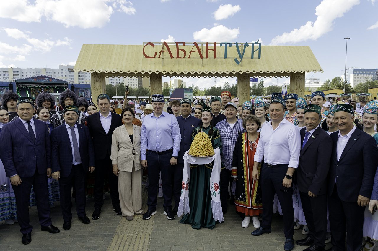 В Сургуте прошёл III Международный Иртышский Сабантуй